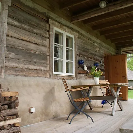 Altraja Landhaus *